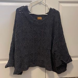 Knit cropped sweater, 3/4 sleeves
